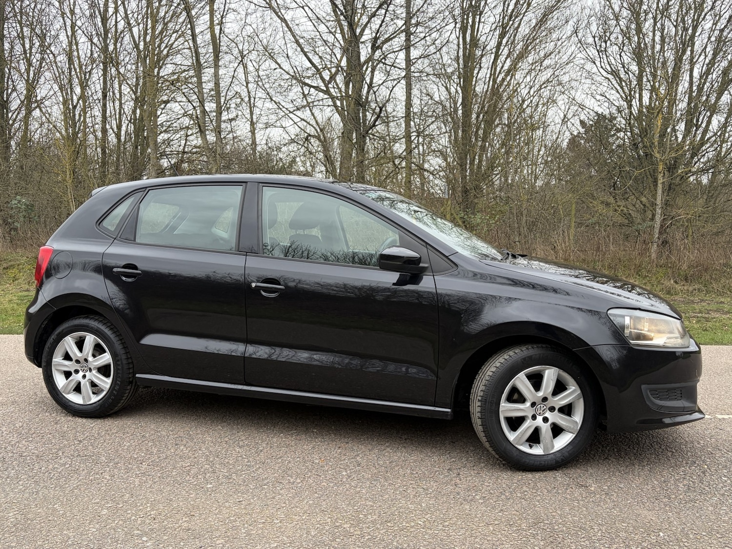 Used Volkswagen Polo 2011 for sale - 77603394: Photo 1