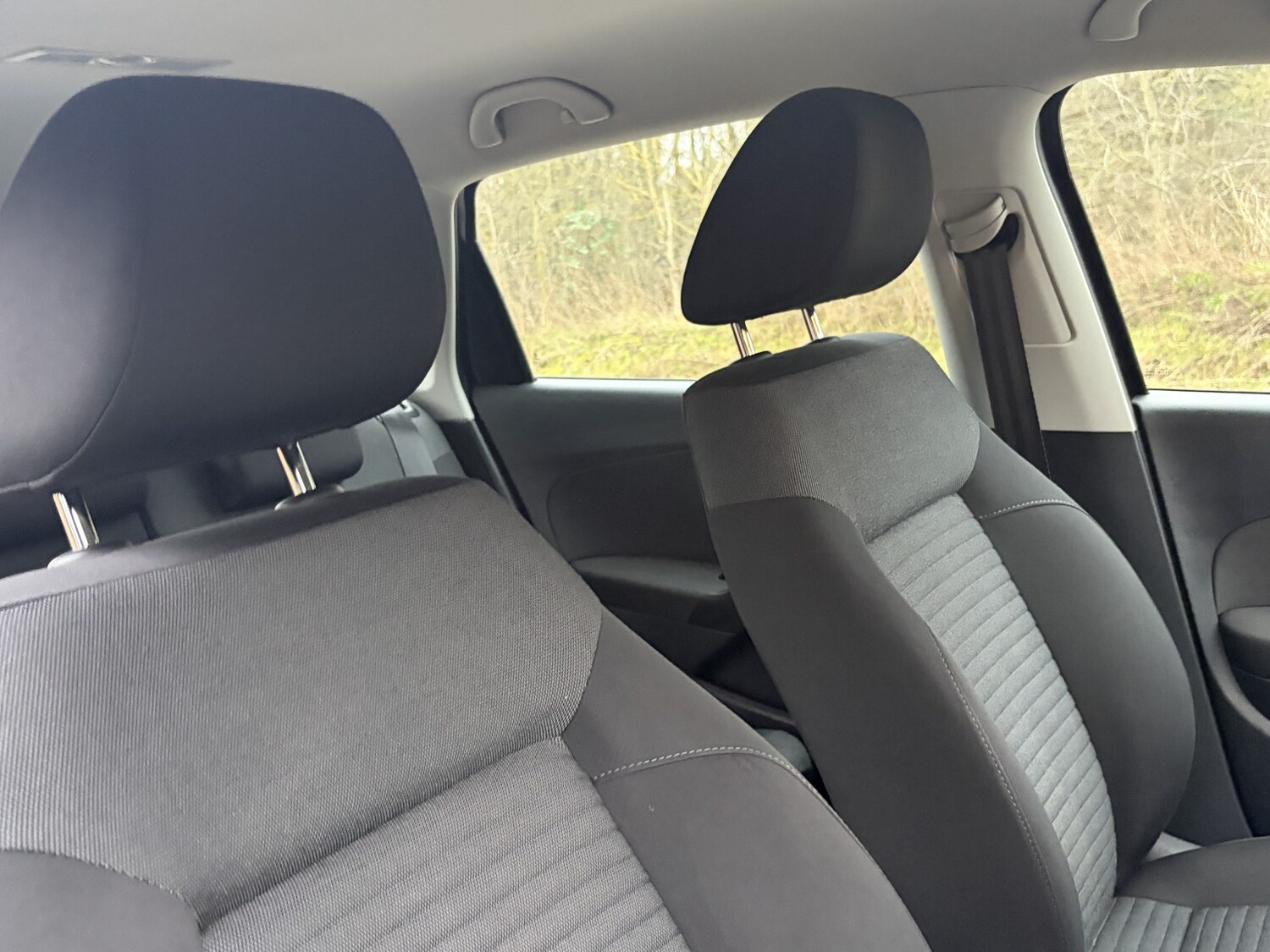 Used Volkswagen Polo 2011 for sale - 77603394: Photo 28