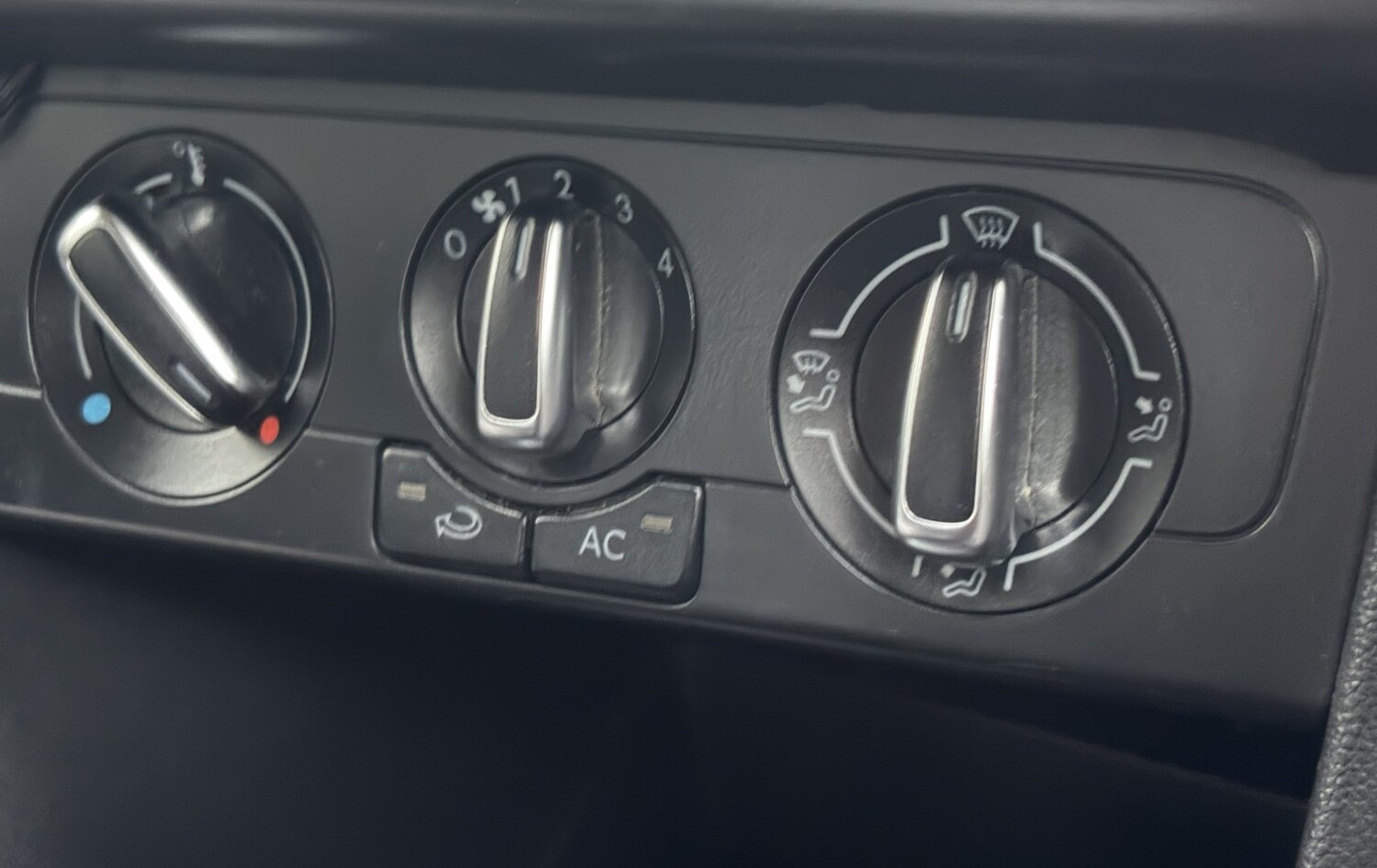 Used Volkswagen Polo 2011 for sale - 77603394: Photo 38