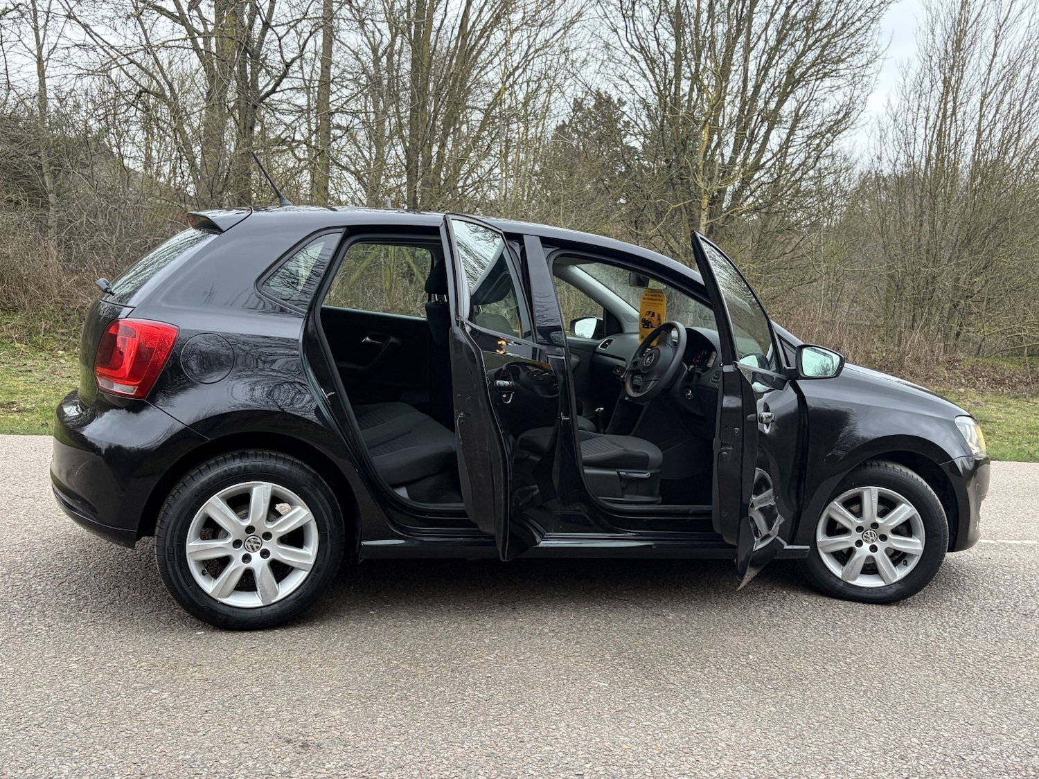 Used Volkswagen Polo 2011 for sale - 77603394: Photo 5