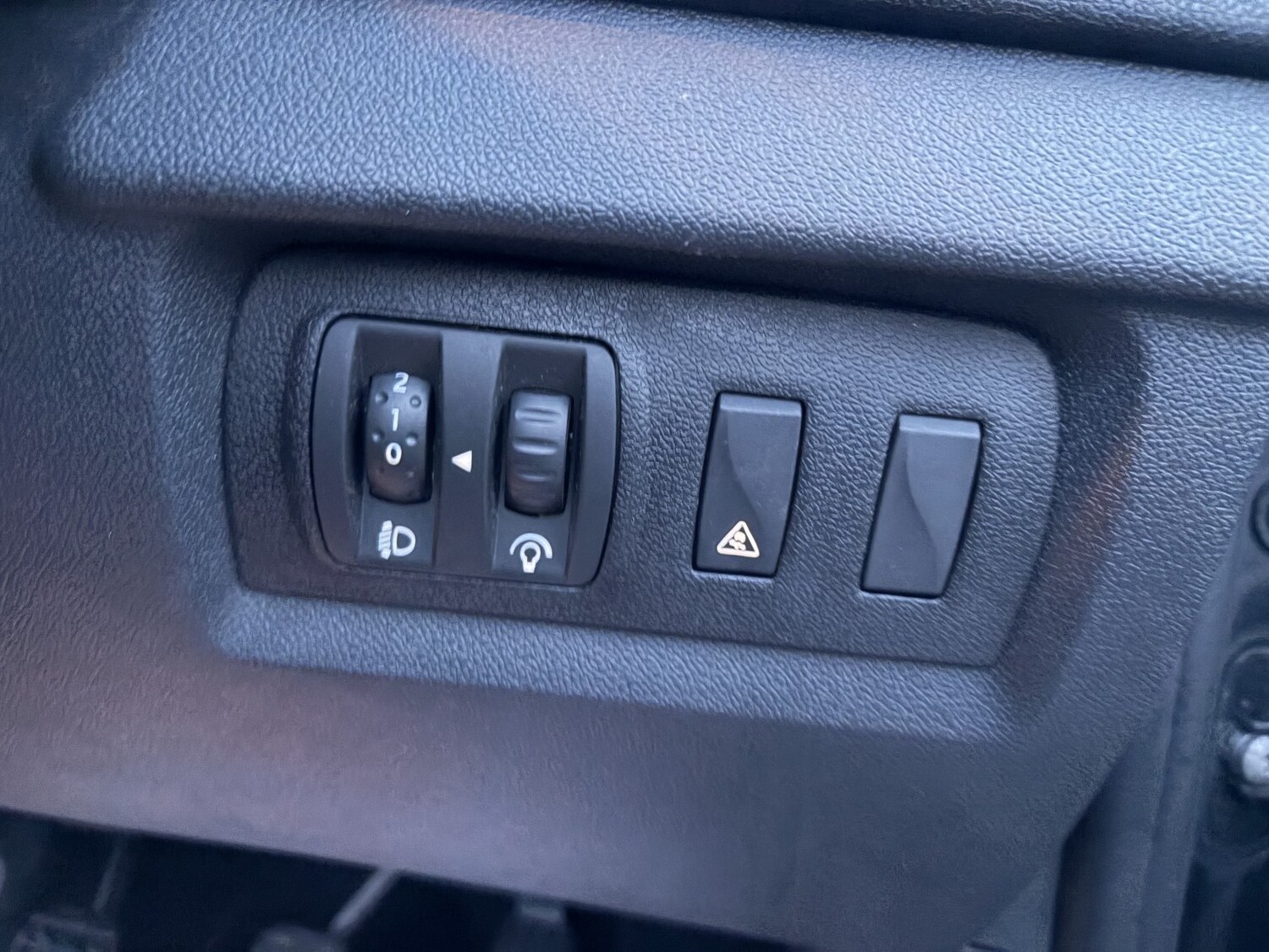 Used Renault Megane 2012 for sale - 77363648: Photo 32