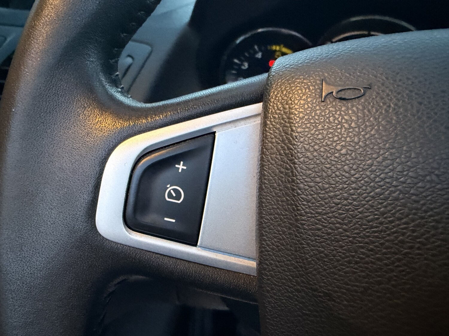 Used Renault Megane 2012 for sale - 77363648: Photo 33