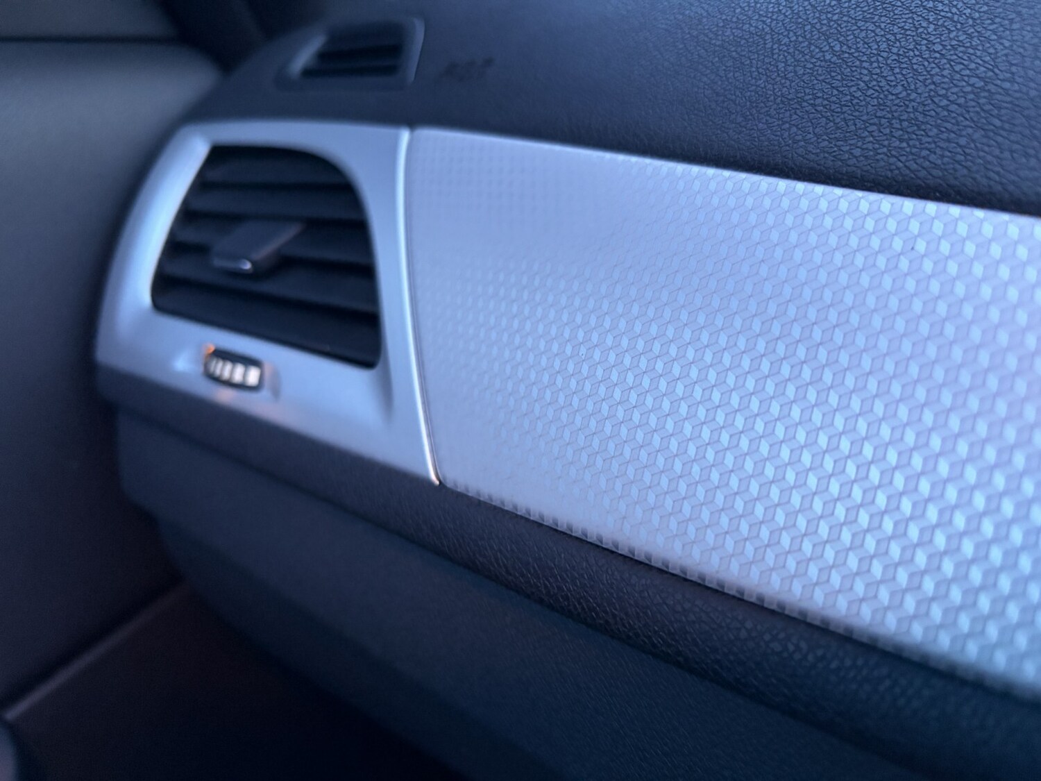 Used Renault Megane 2012 for sale - 77363648: Photo 39