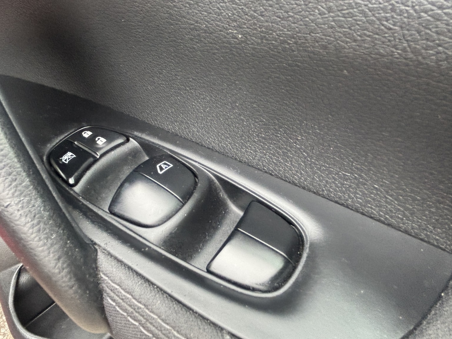 Used Nissan Qashqai 2015 for sale - 76242883: Photo 36