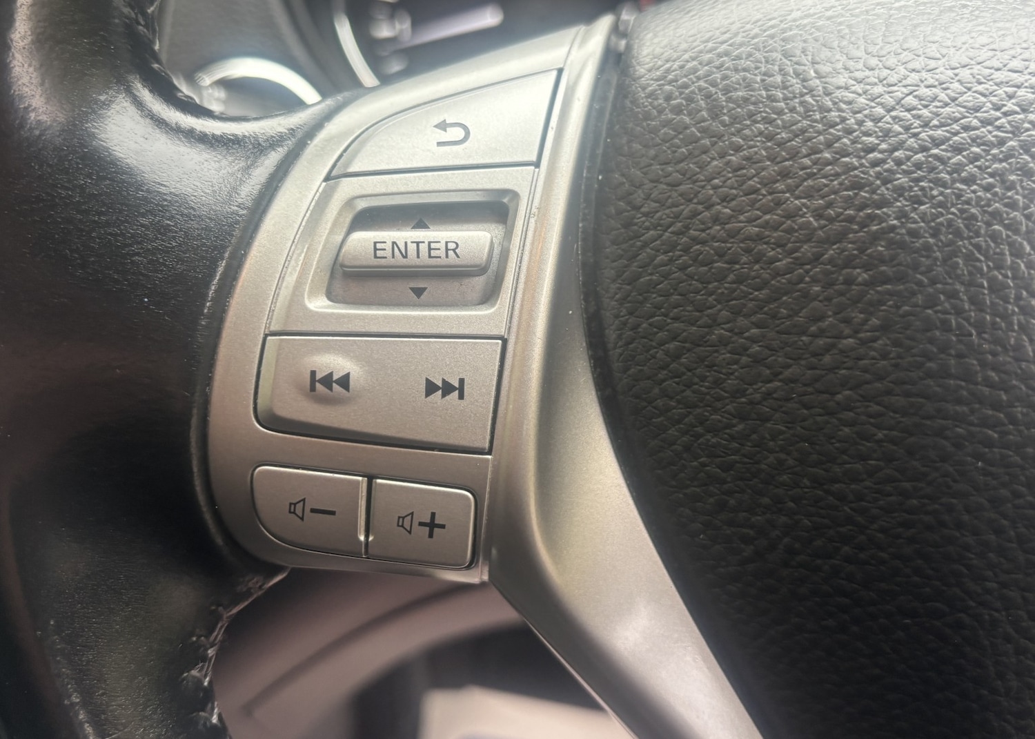 Used Nissan Qashqai 2015 for sale - 76242883: Photo 42