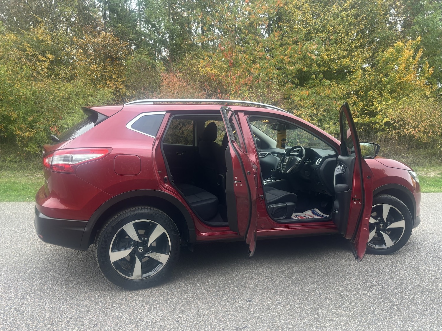 Used Nissan Qashqai 2015 for sale - 76242883: Photo 5