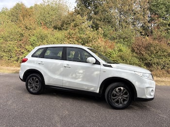 Used Suzuki Vitara 2015 for sale - 79811658: Photo