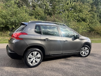 Used Peugeot 2008 2016 for sale - 75904334: Photo