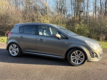 Vauxhall - Corsa