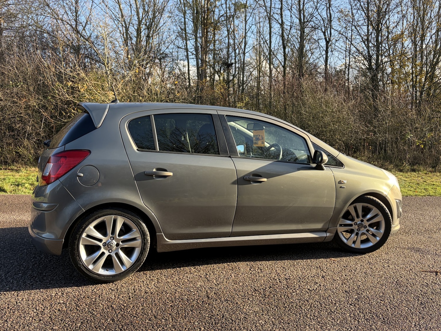 Used Vauxhall Corsa 2013 for sale - 76830388: Photo 2