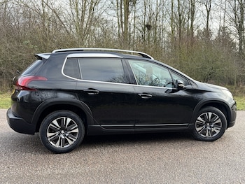 Used Peugeot 2008 2017 for sale - 77516084: Photo