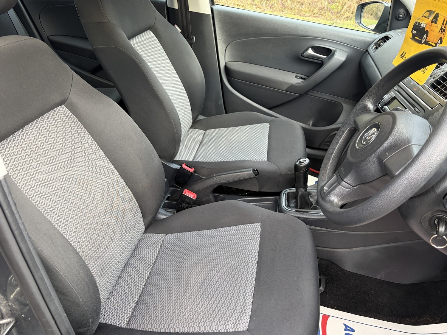 Used Volkswagen Polo 2011 for sale - 77363640: Photo 26