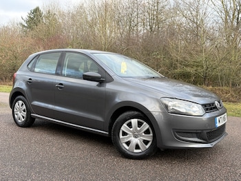 Used Volkswagen Polo 2011 for sale - 77363640: Photo