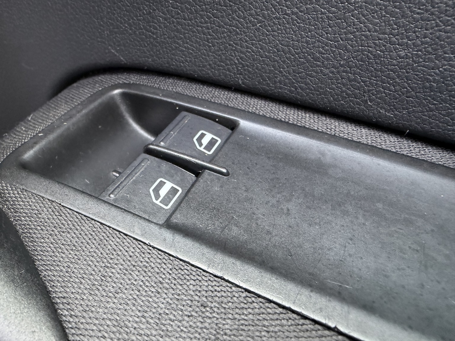 Used Volkswagen Polo 2011 for sale - 77363640: Photo 30