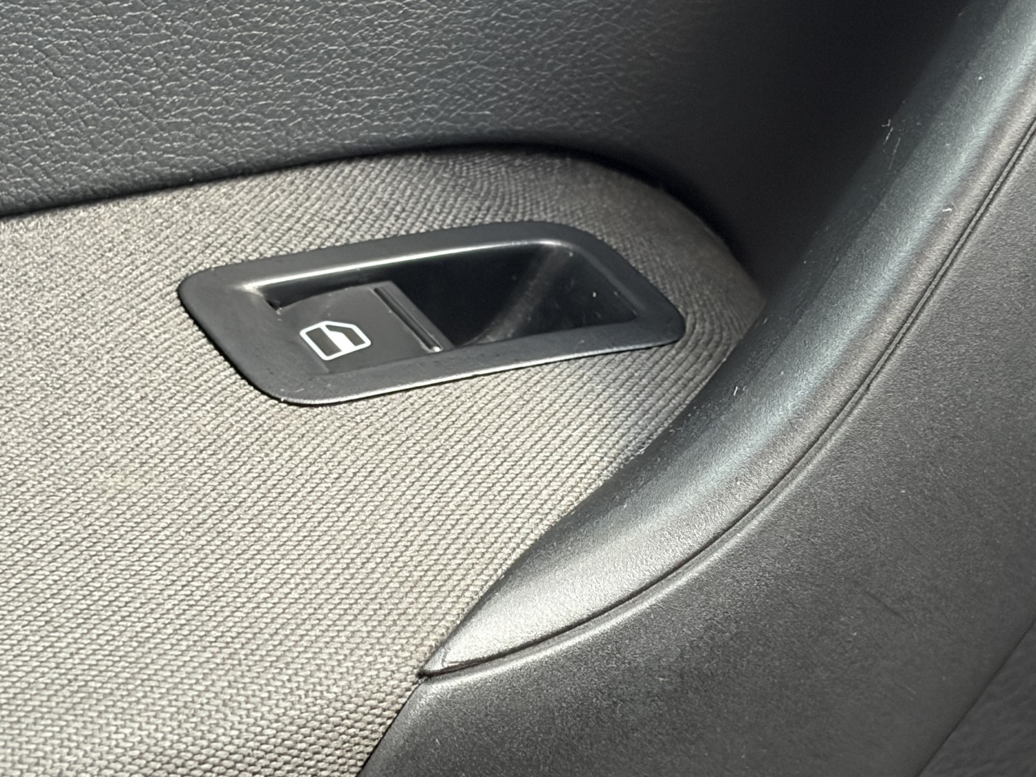 Used Volkswagen Polo 2011 for sale - 77363640: Photo 36