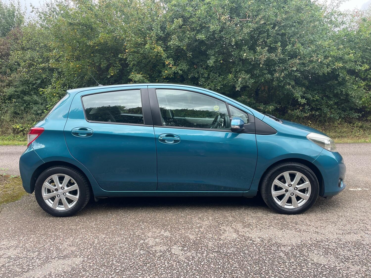 Used Toyota Yaris 2011 for sale - 76531231: Photo 13