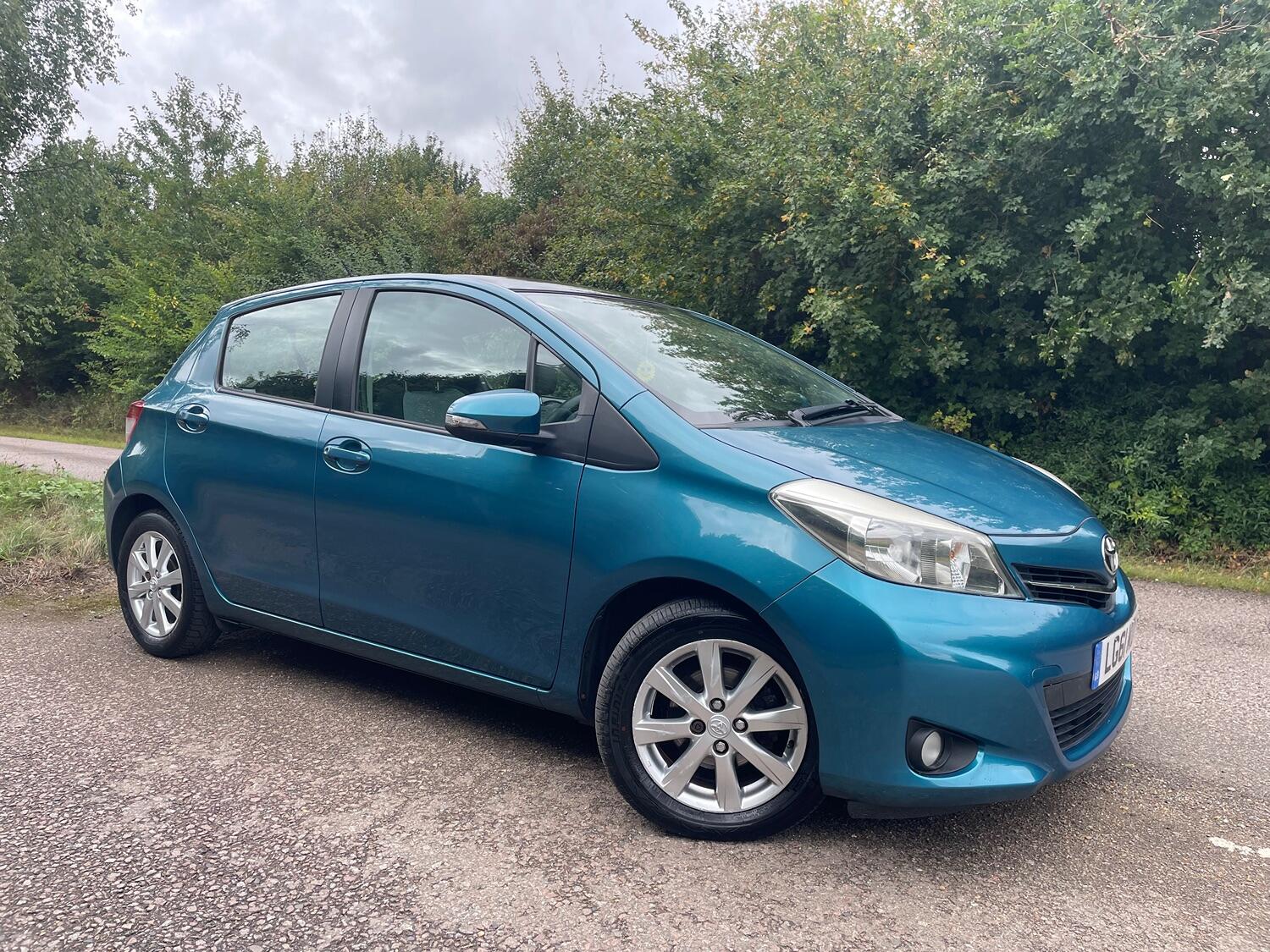 Used Toyota Yaris 2011 for sale - 76531231: Photo 3