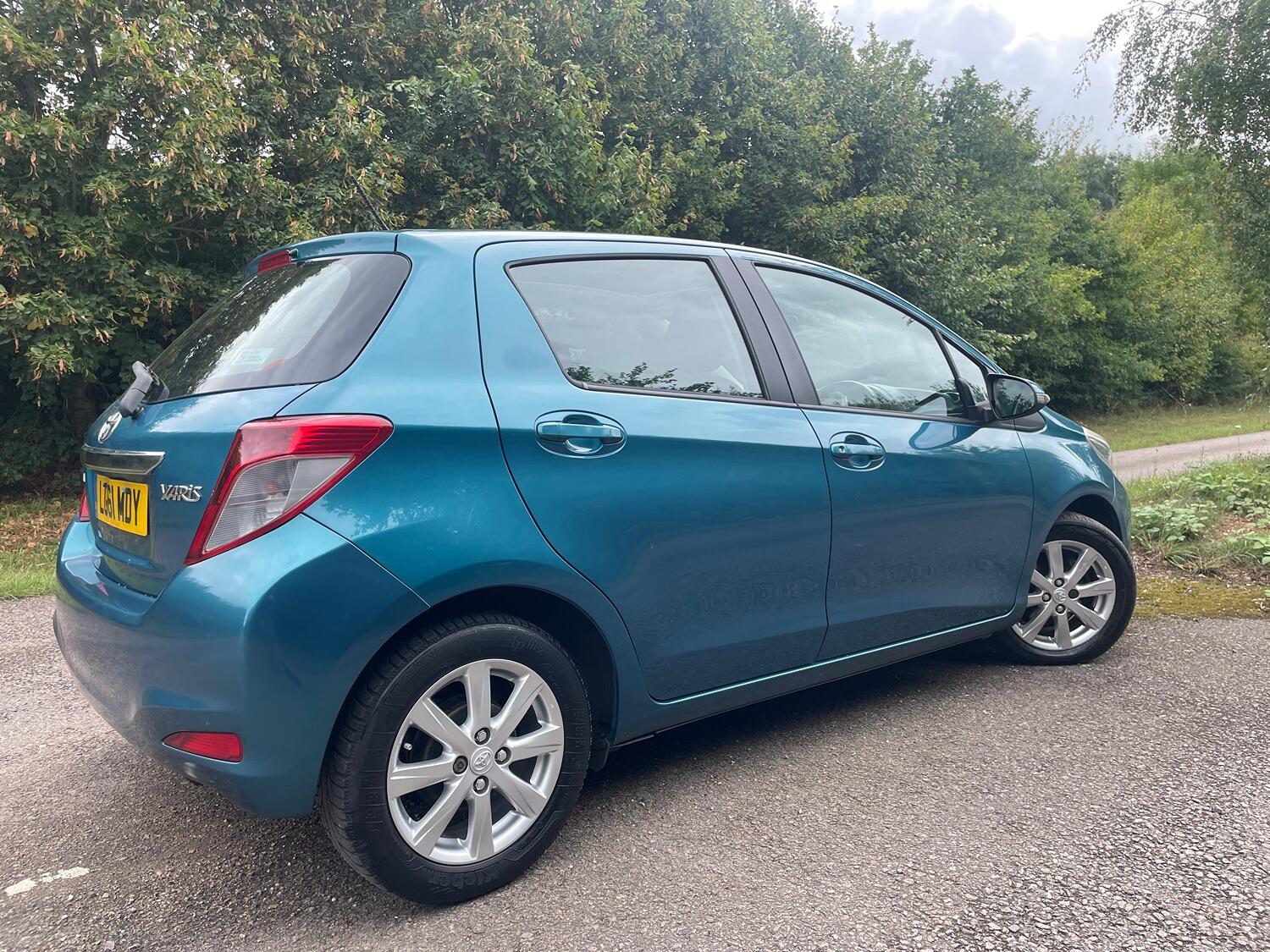 Used Toyota Yaris 2011 for sale - 76531231: Photo 5