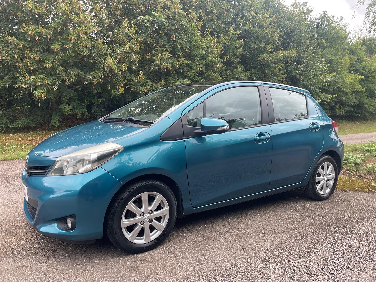 Used Toyota Yaris 2011 for sale - 76531231: Photo 8