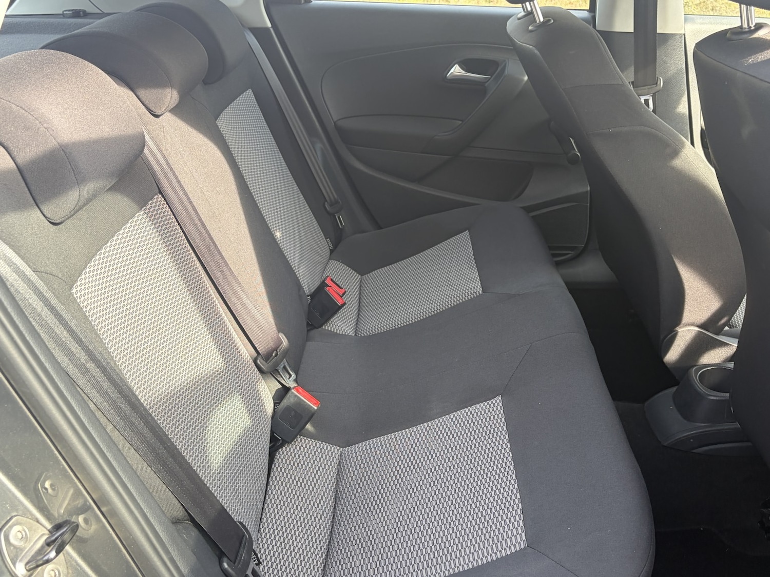 Used Volkswagen Polo 2011 for sale - 77979947: Photo 26