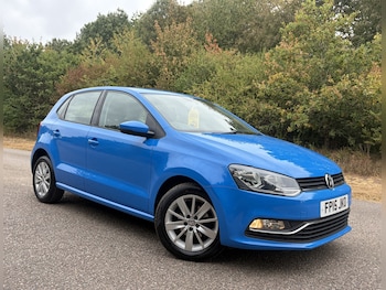 Used Volkswagen Polo 2015 for sale - 79605143: Photo
