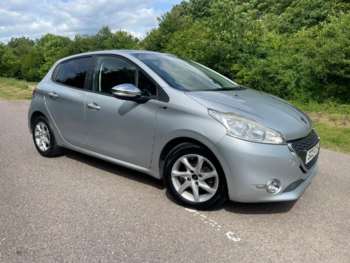 Used Peugeot 208 2015 for sale - 74975168: Photo