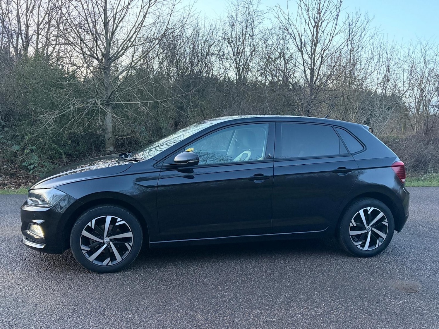 Used Volkswagen Polo 2018 for sale - 77140751: Photo 2