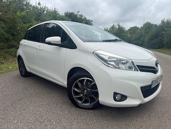 Used Toyota Yaris 2012 for sale - 75418819: Photo