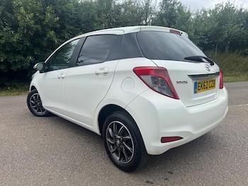 Used Toyota Yaris 2012 for sale - 75418819: Photo