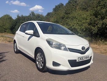 Used Toyota Yaris 2013 for sale - 79391741: Photo
