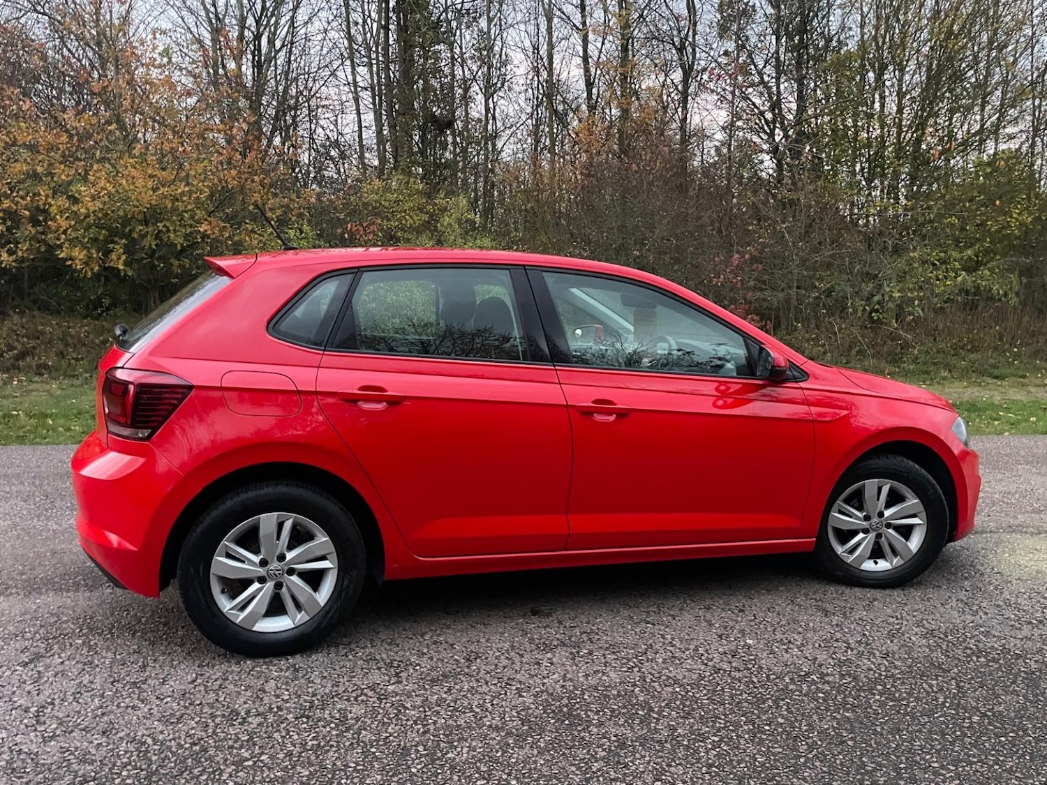 Used Volkswagen Polo 2019 for sale - 76794616: Photo 4