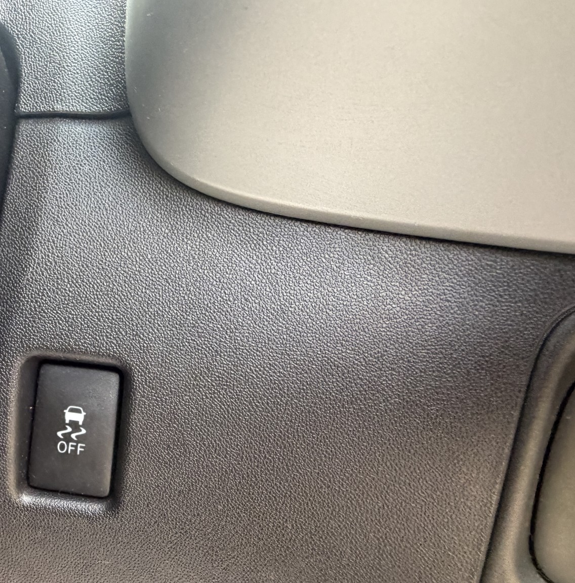 Used Peugeot 108 2014 for sale - 77844928: Photo 33