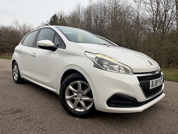 Used Peugeot 208 2018 for sale - 77603341: Photo