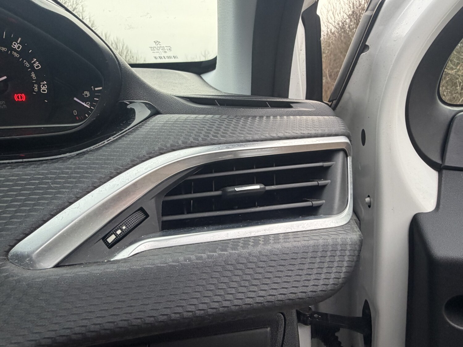 Used Peugeot 208 2018 for sale - 77603341: Photo 42