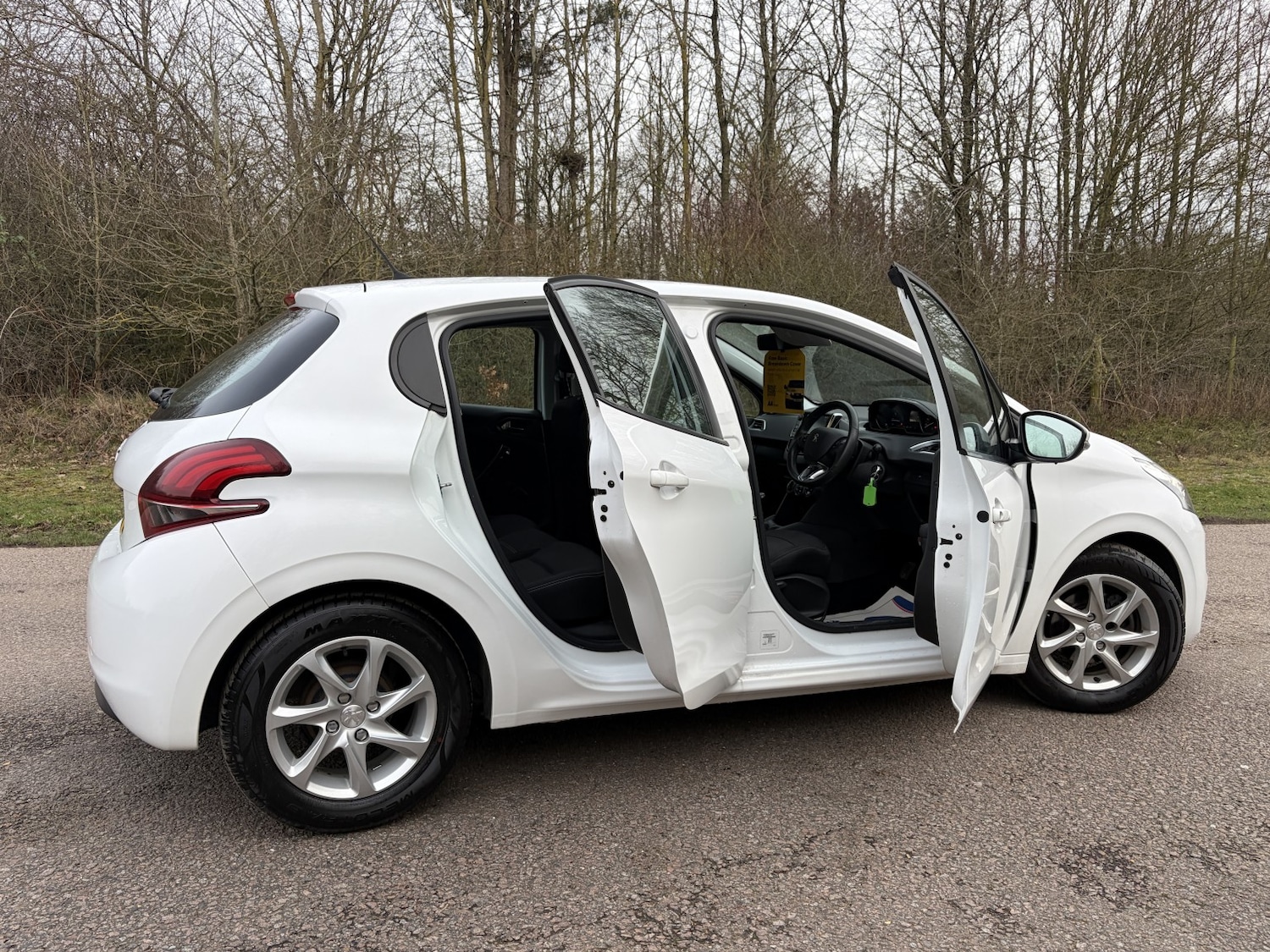 Used Peugeot 208 2018 for sale - 77603341: Photo 5