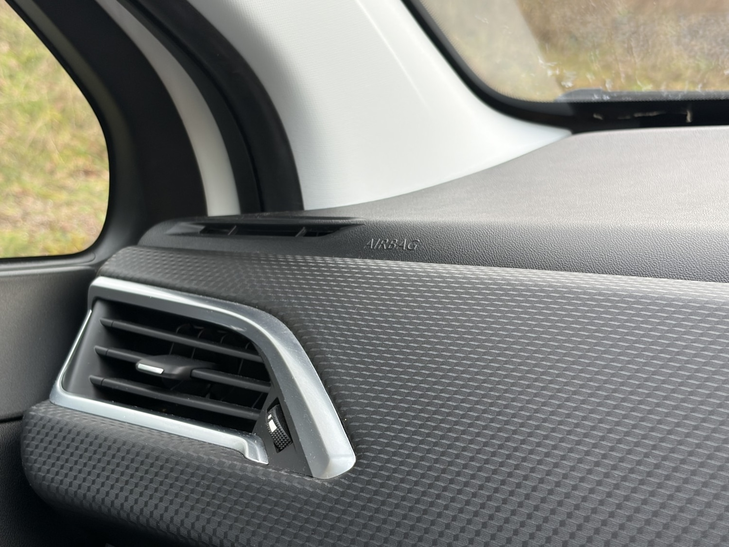 Used Peugeot 208 2018 for sale - 77603341: Photo 50