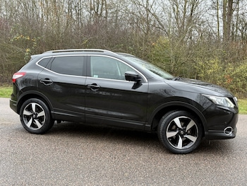 Used Nissan Qashqai 2016 for sale - 76979545: Photo