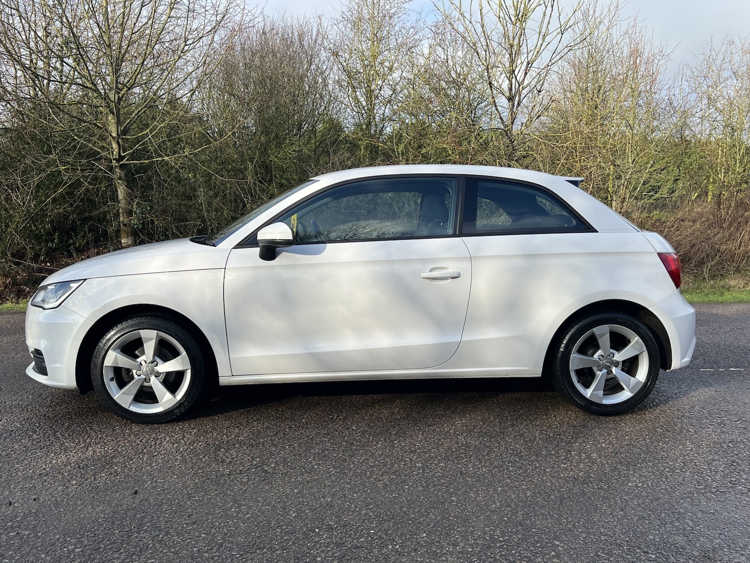 Used Audi A1 2016 for sale - 77584537: Photo 2