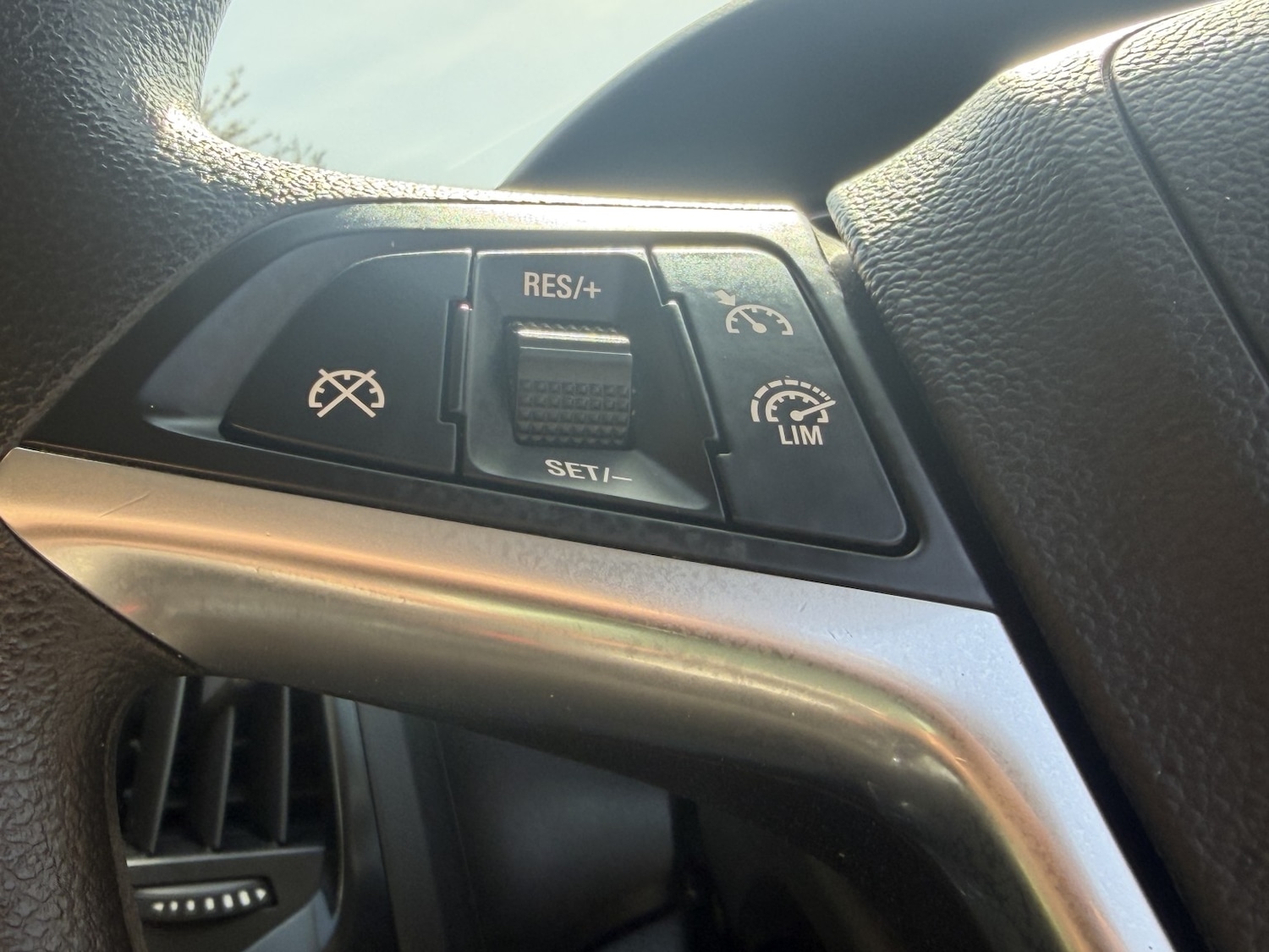 Used Vauxhall Astra 2013 for sale - 78176078: Photo 19