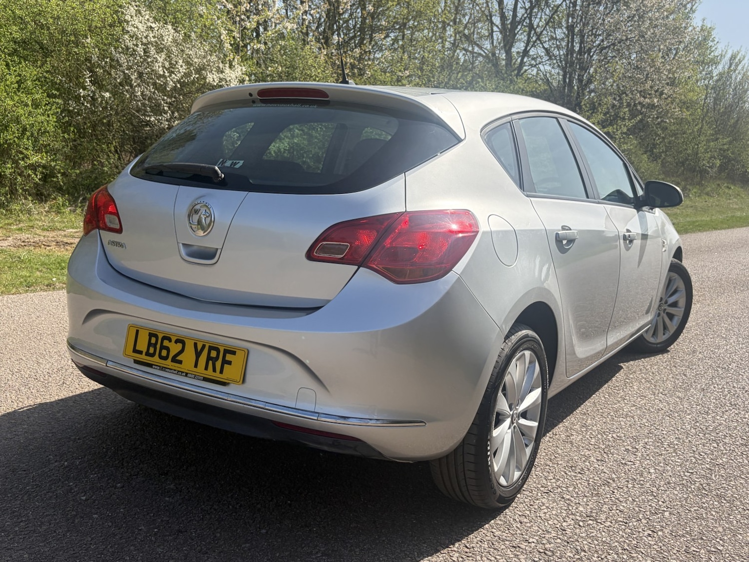 Used Vauxhall Astra 2013 for sale - 78176078: Photo 3