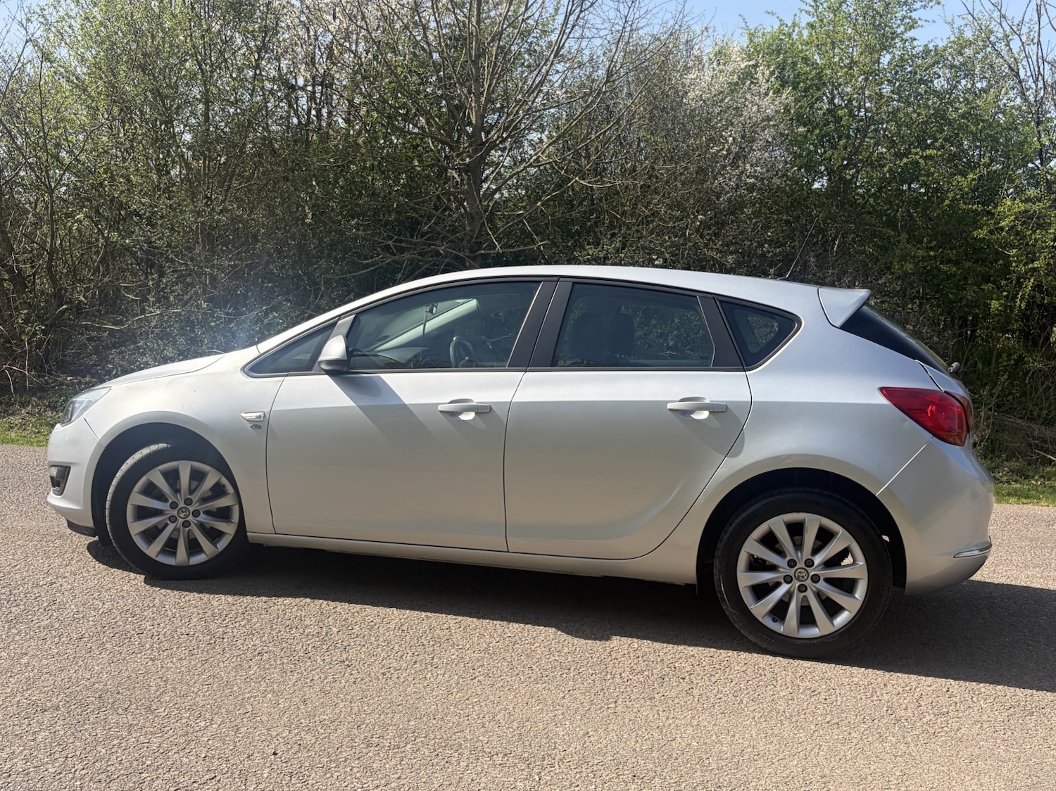 Used Vauxhall Astra 2013 for sale - 78176078: Photo 8