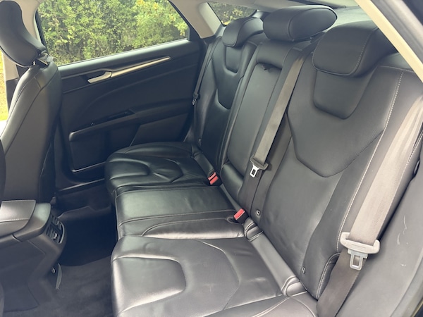 Used Ford Mondeo 2016 for sale - 76312310: Photo 32