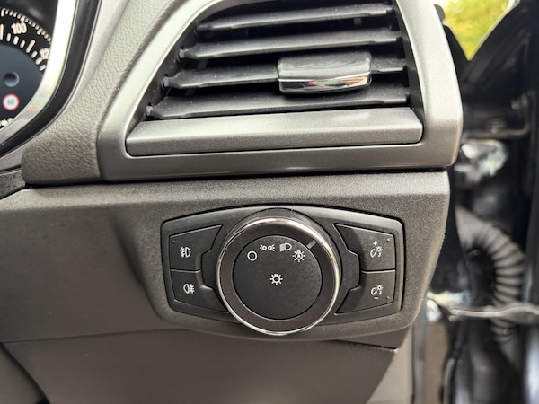 Used Ford Mondeo 2016 for sale - 76312310: Photo 45