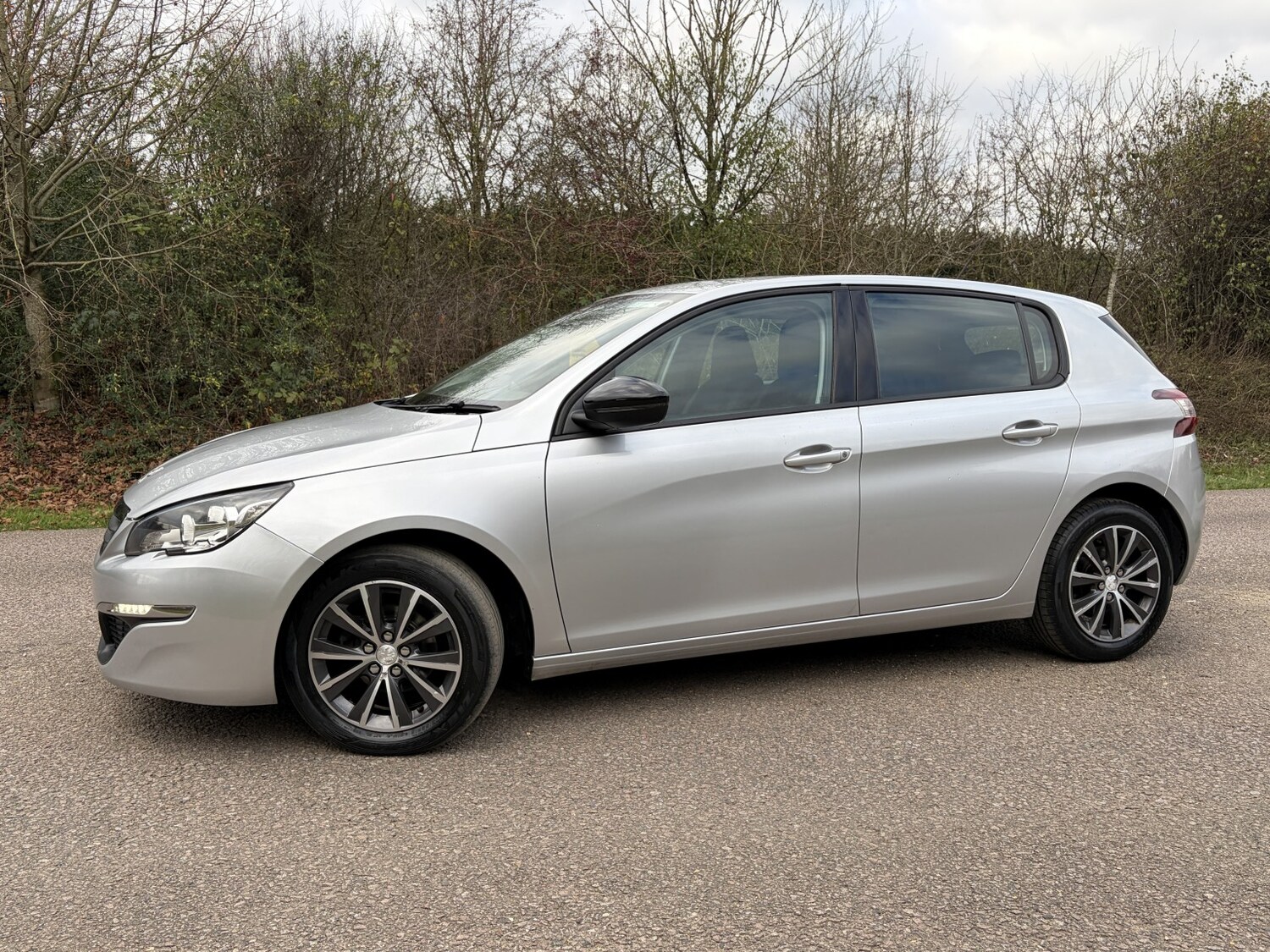 Used Peugeot 308 2015 for sale - 76662730: Photo 14