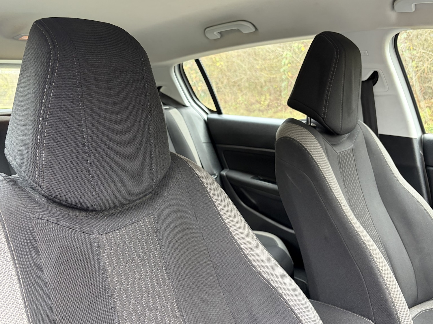 Used Peugeot 308 2015 for sale - 76662730: Photo 29