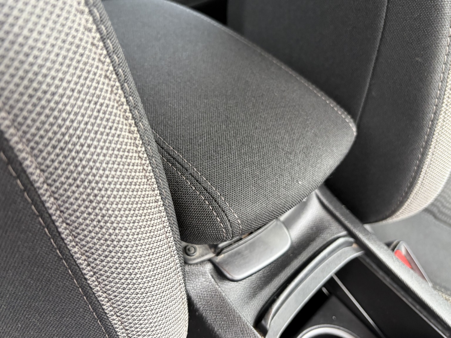 Used Peugeot 308 2015 for sale - 76662730: Photo 30