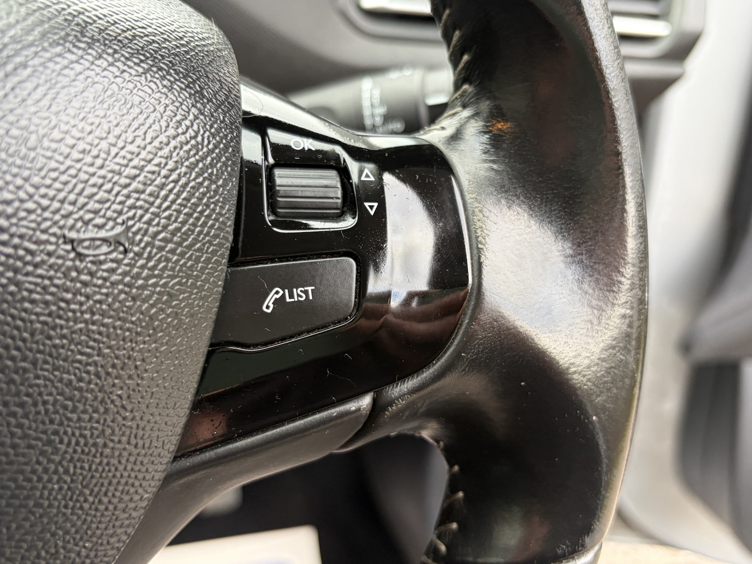 Used Peugeot 308 2015 for sale - 76662730: Photo 36