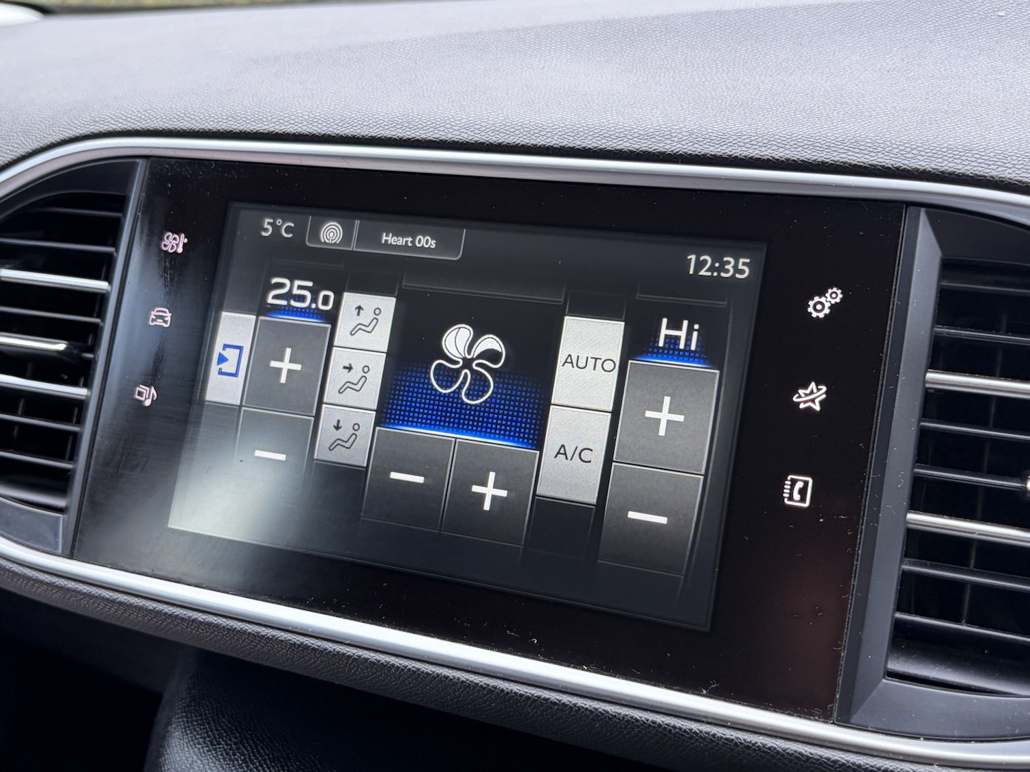 Used Peugeot 308 2015 for sale - 76662730: Photo 46