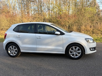 Used Volkswagen Polo 2012 for sale - 76662700: Photo