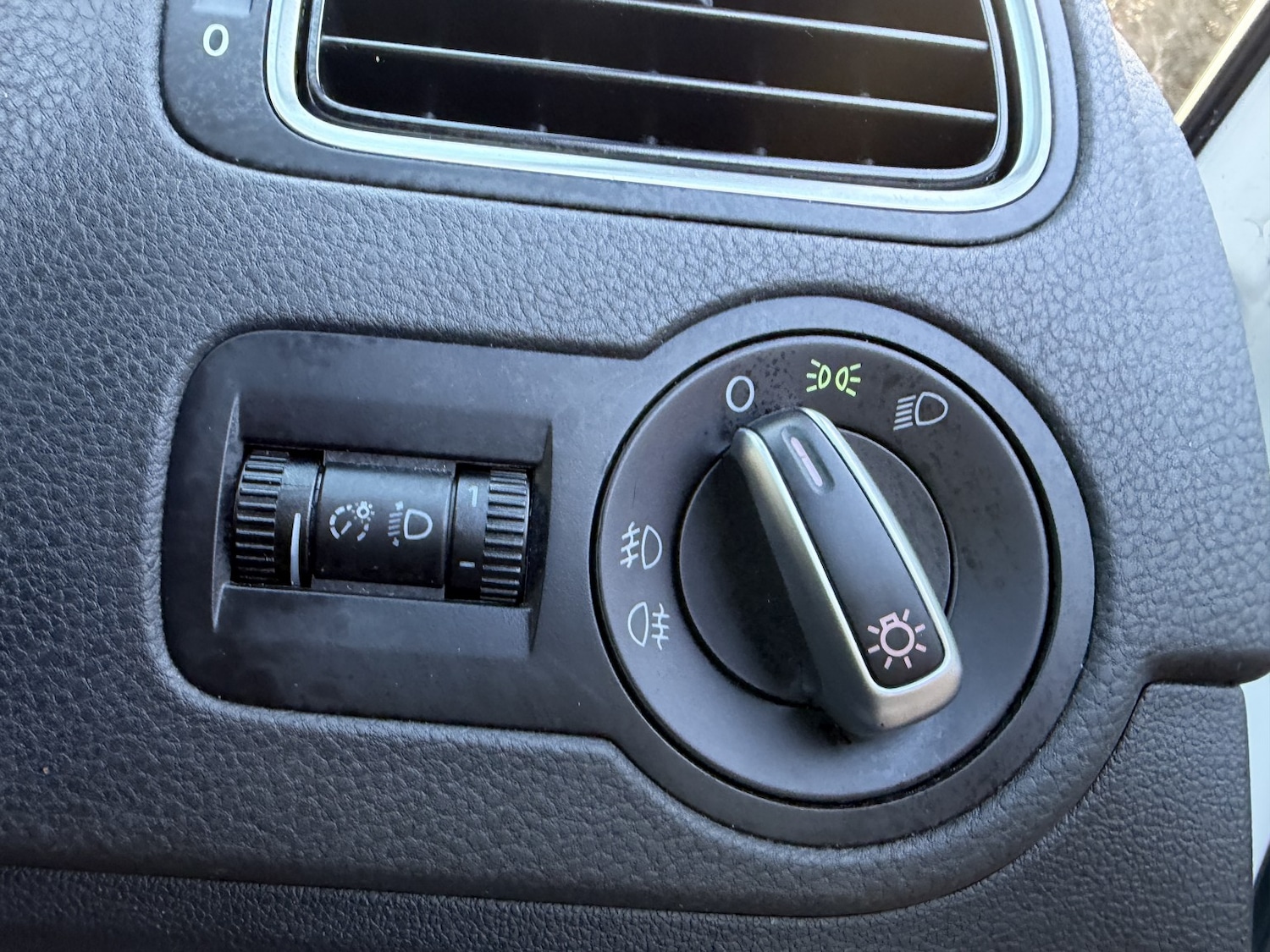 Used Volkswagen Polo 2013 for sale - 76830385: Photo 33